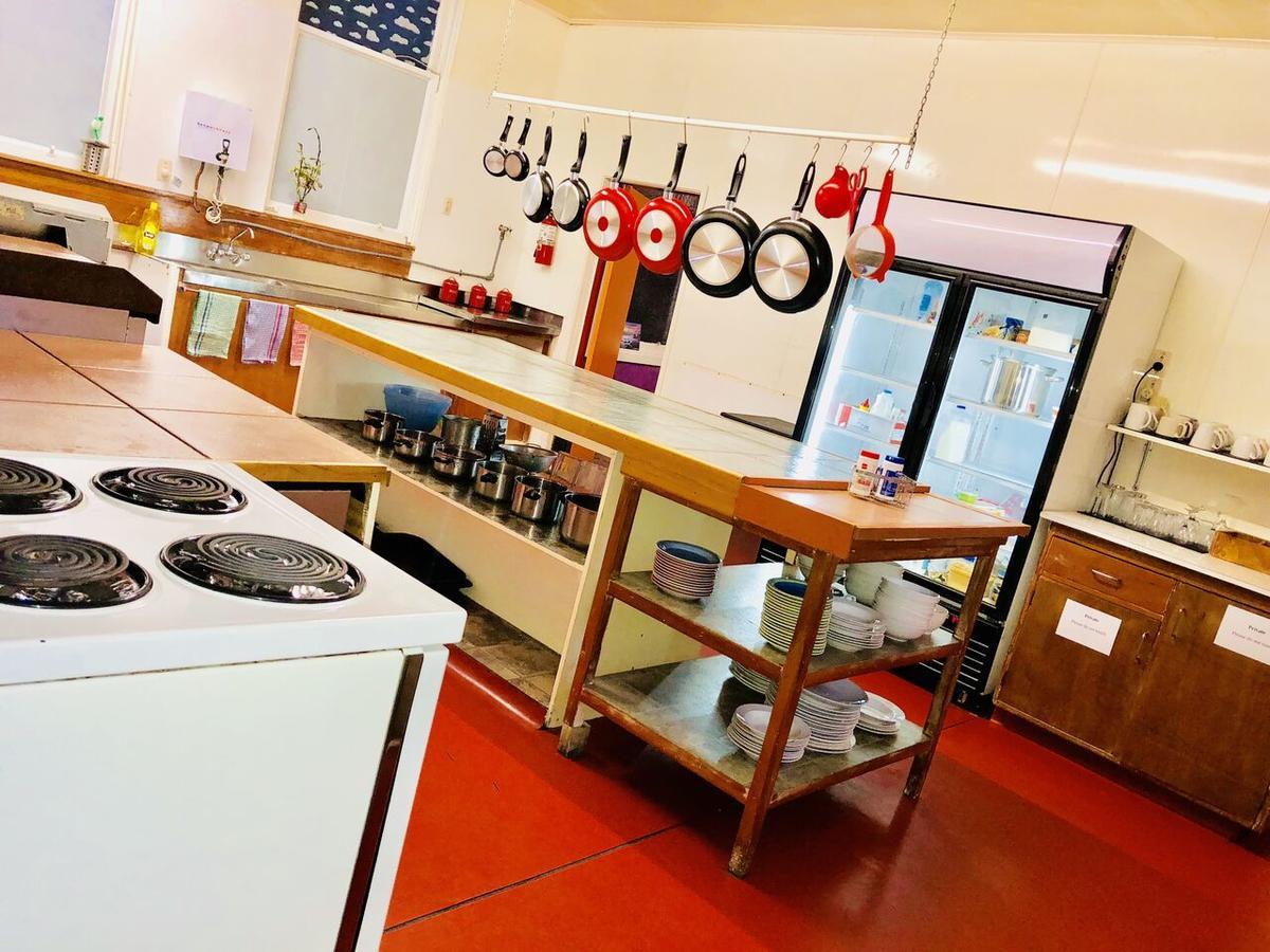The Duke Hostel Греймут Экстерьер фото The kitchen at the International Space Station